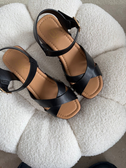 Sandalias Negro Plataforma 14863 Hebilla Casual de mujer Zoé Brand Costa Rica