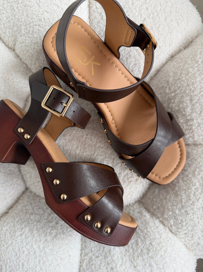 Sandalias Café Plataforma 14864 Hebilla Casual de mujer Zoé Brand Costa Rica