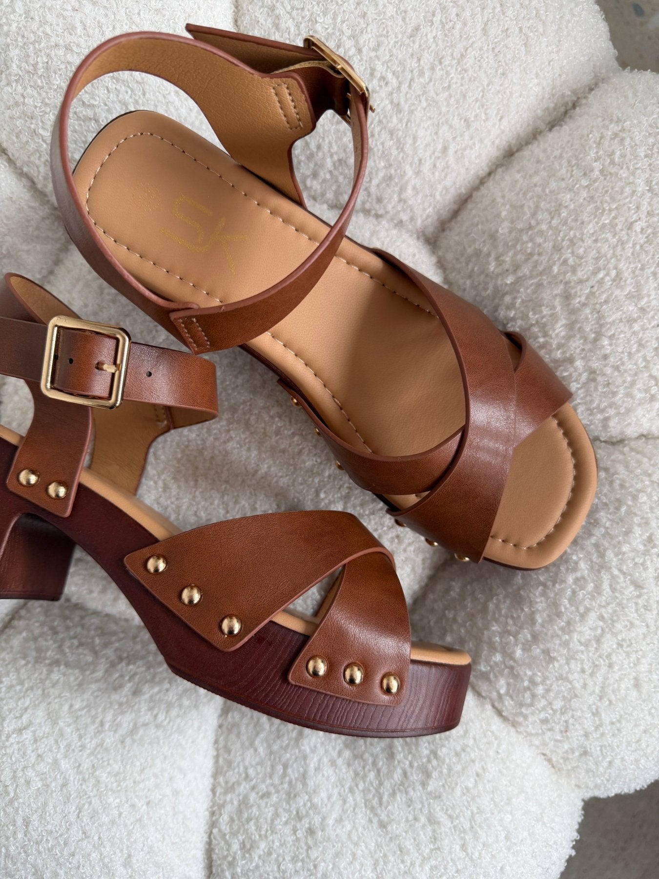 Sandalias Camel Plataforma 14865 Hebilla Casual de mujer Zoé Brand Costa Rica