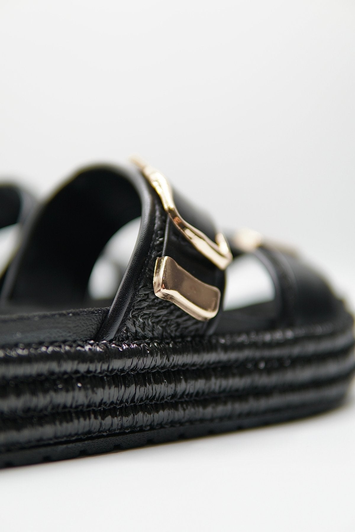 Sandalias Negro Plataforma 14867 Doble Correa Hebillas Casual de mujer Zoé Brand Costa Rica