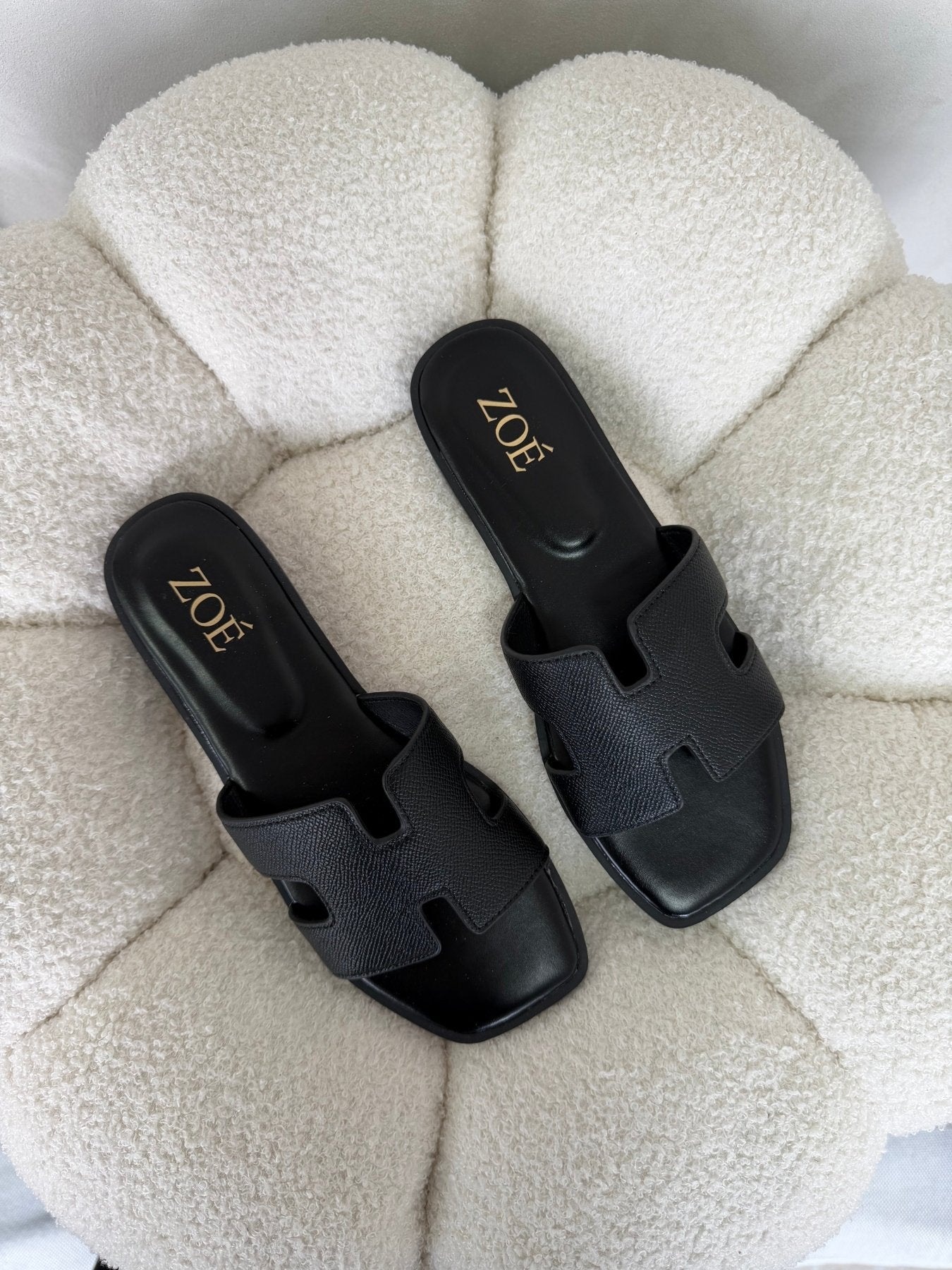 Sandalias Negro Flats 14904 Casual de mujer Zoé Brand Costa Rica