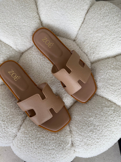 Sandalias Beige Flats 14906 Casual de mujer Zoé Brand Costa Rica