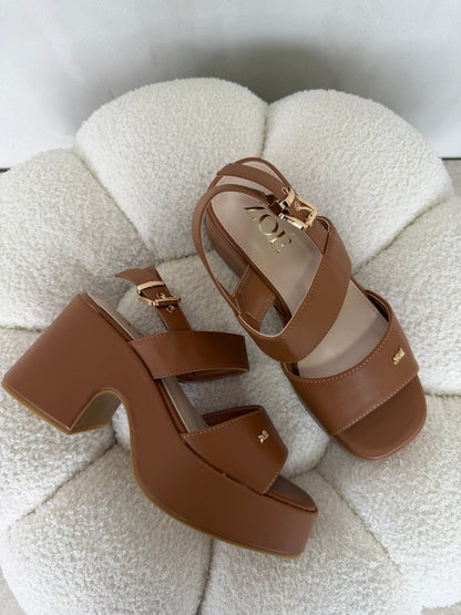 Sandalias Tan Plataforma 14915 Hebilla Ejecutivo de mujer Zoé Brand Costa Rica