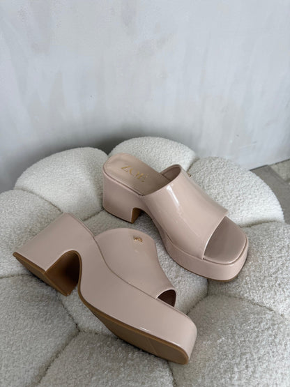Sandalias Beige Charol Plataforma 14916 Ejecutivo de mujer Zoé Brand Costa Rica