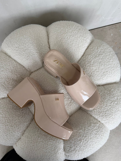 Sandalias Beige Charol Plataforma 14916 Ejecutivo de mujer Zoé Brand Costa Rica