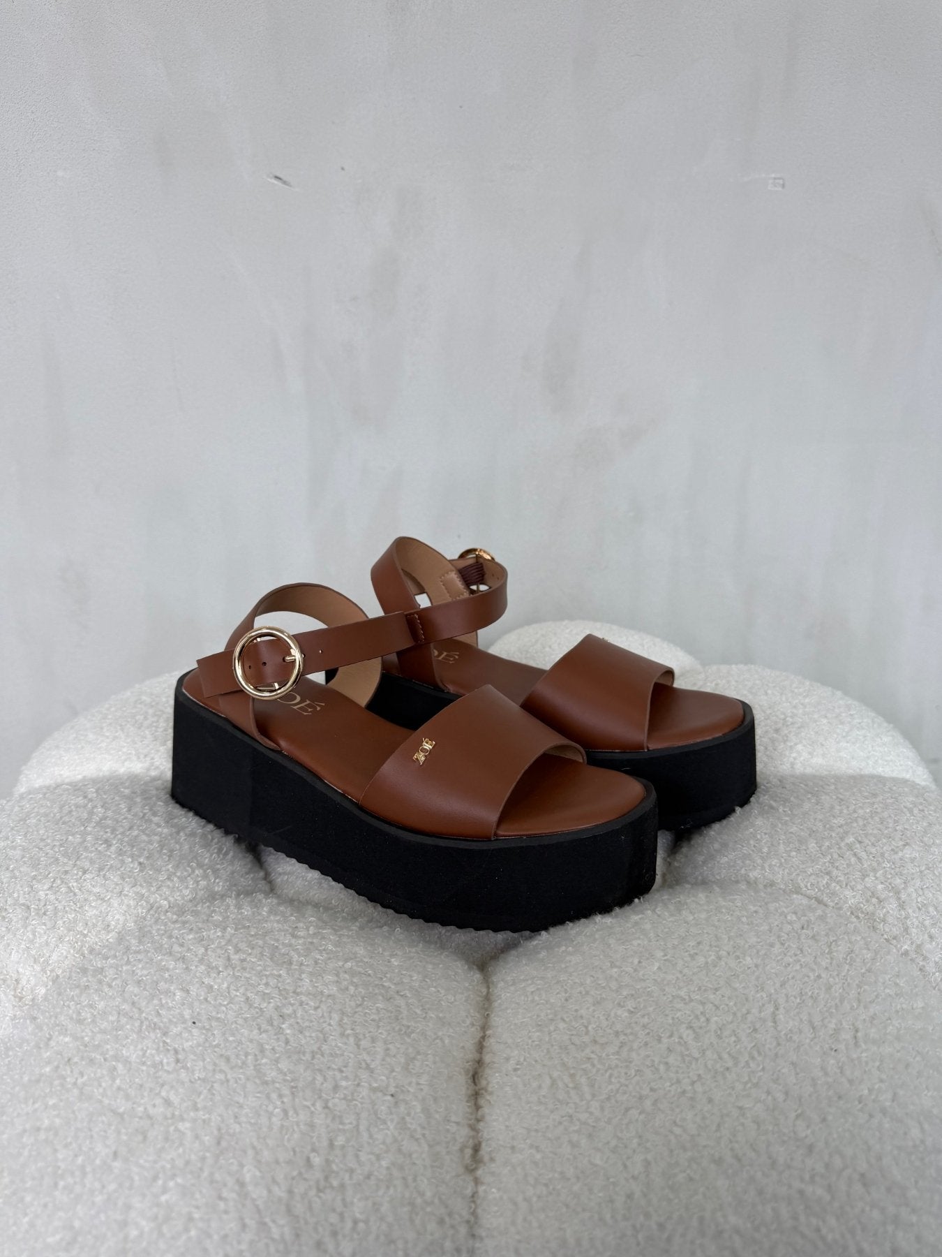 Sandalias Camel Plataforma 14931 Hebilla Casual de mujer Zoé Brand Costa Rica
