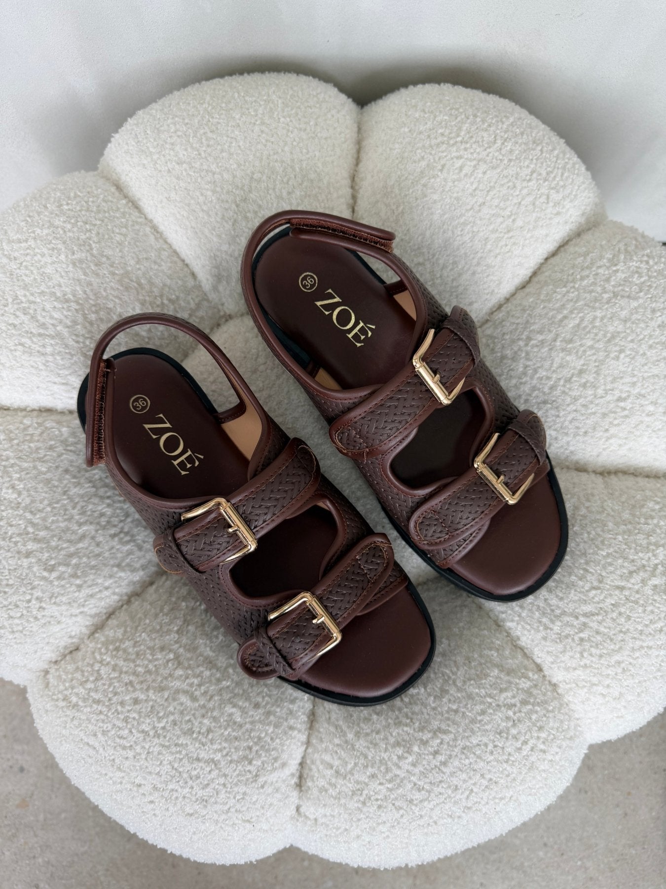 Sandalias Café Plataforma 14935 Doble Correa Hebillas Casual de mujer Zoé Brand Costa Rica