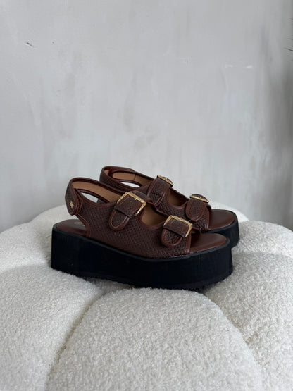 Sandalias Café Plataforma 14935 Doble Correa Hebillas Casual de mujer Zoé Brand Costa Rica