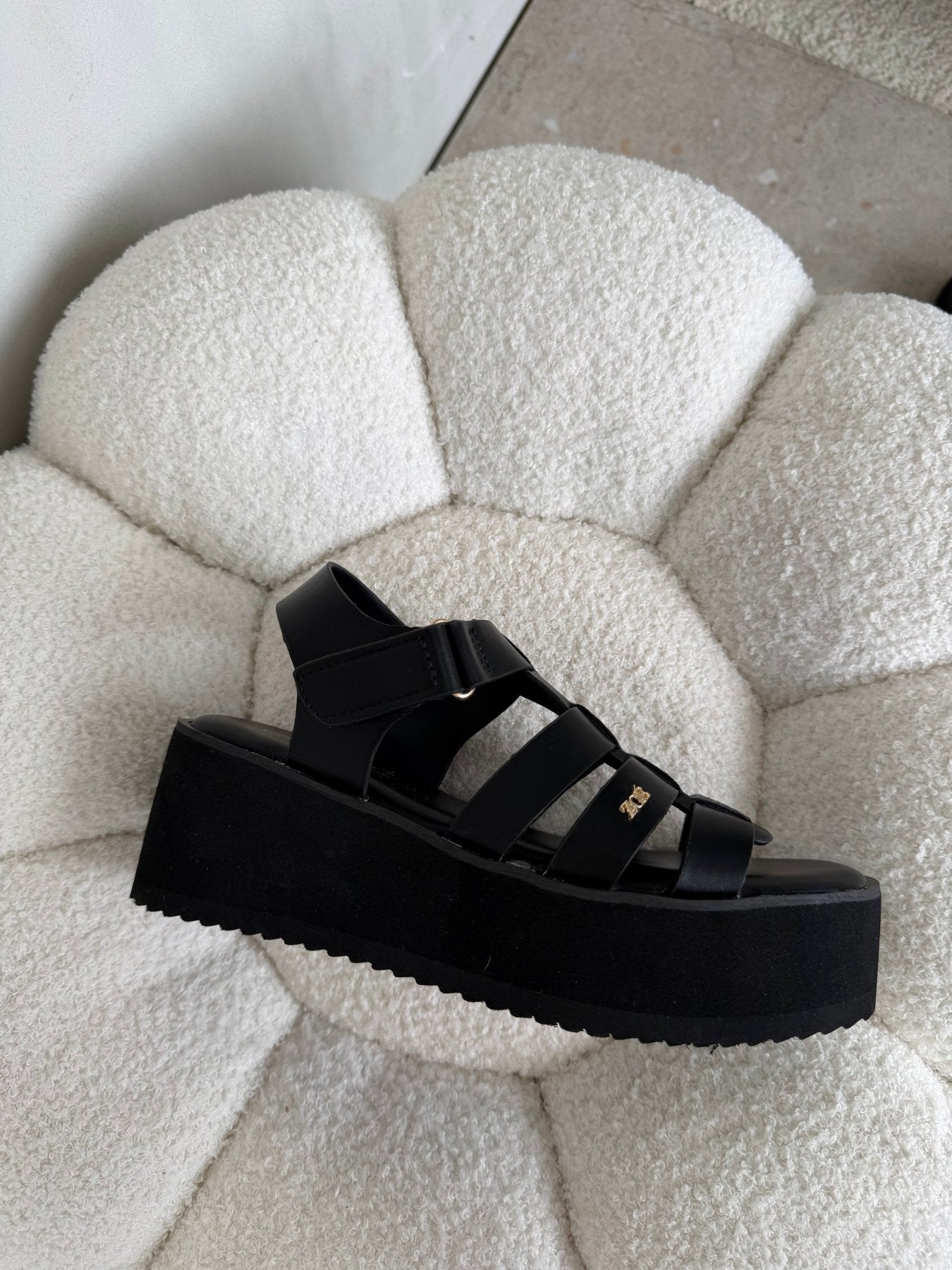 Sandalias Negro Plataforma 14936 Velcro Casual de mujer Zoé Brand Costa Rica