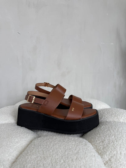Sandalias Camel Plataforma 14939 Doble Correa Slingback Casual de mujer Zoé Brand Costa Rica