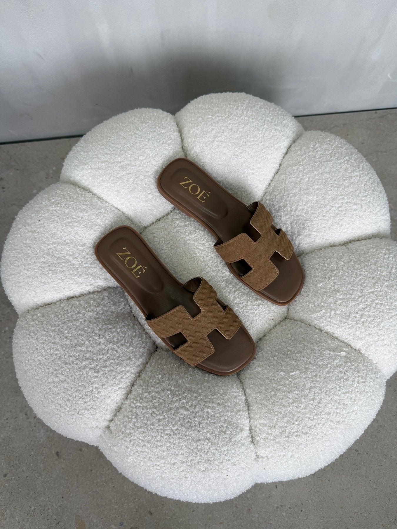 Sandalias Camel Gamuza 14945 Flats Casual de mujer Zoé Brand Costa Rica