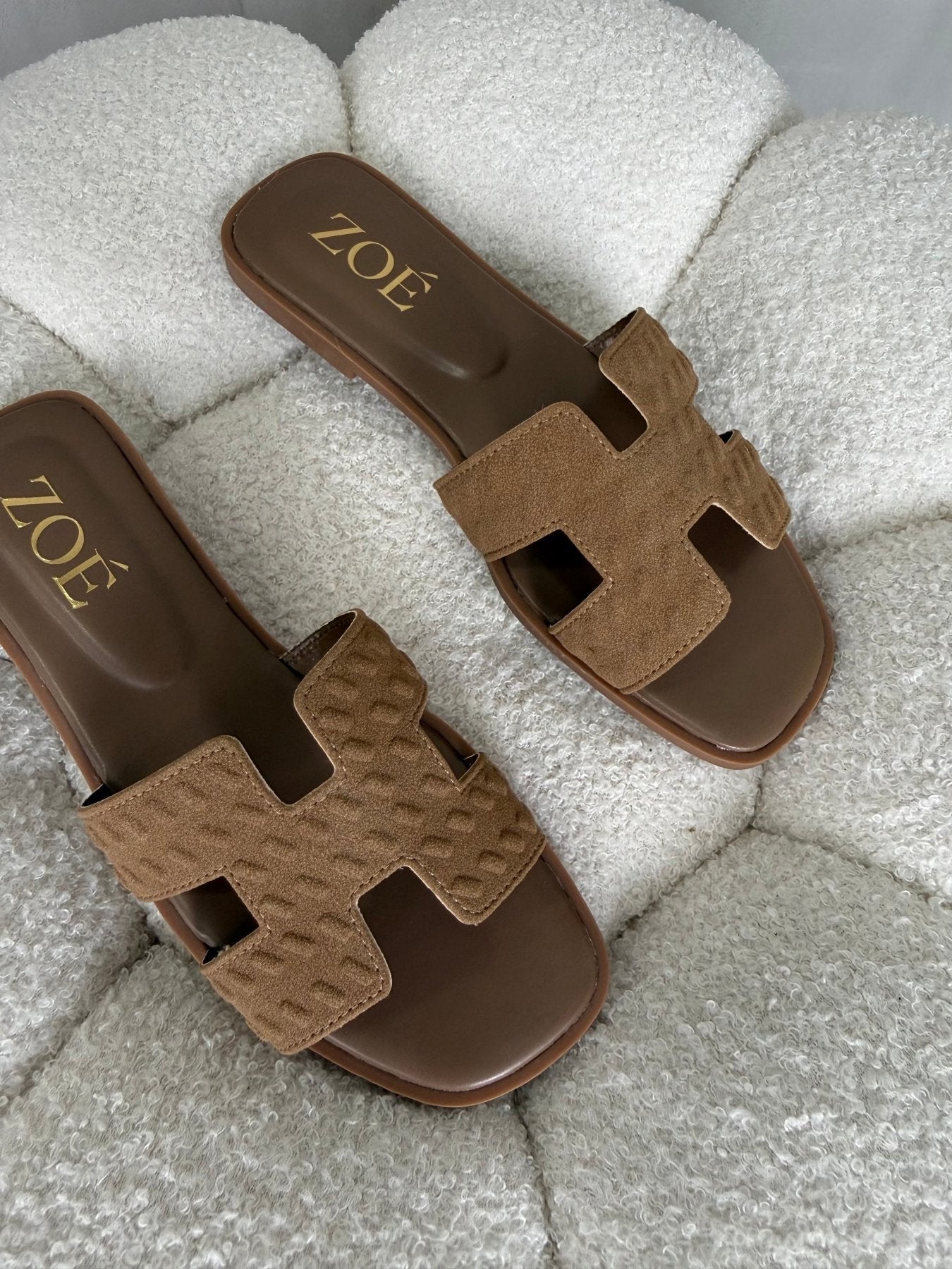 Sandalias Camel Gamuza 14945 Flats Casual de mujer Zoé Brand Costa Rica