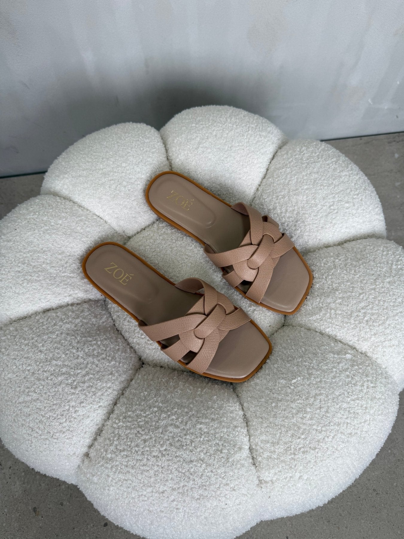 Sandalias Nude 14949 Flats Casual de mujer Zoé Brand Costa Rica