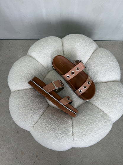 Sandalias Nude Plataforma 14968 Doble Correa Hebilla Casual de mujer Zoé Brand Costa Rica