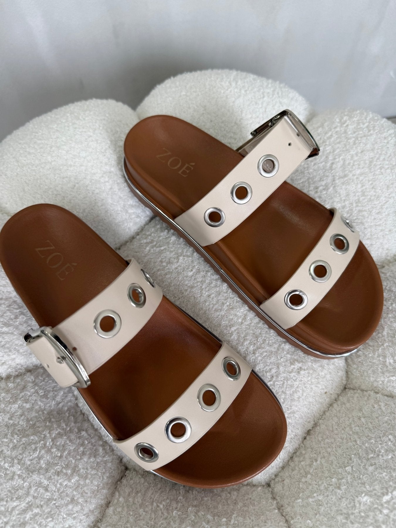 Sandalias Beige Plataforma 14969 Doble Correa Hebilla Casual de mujer Zoé Brand Costa Rica