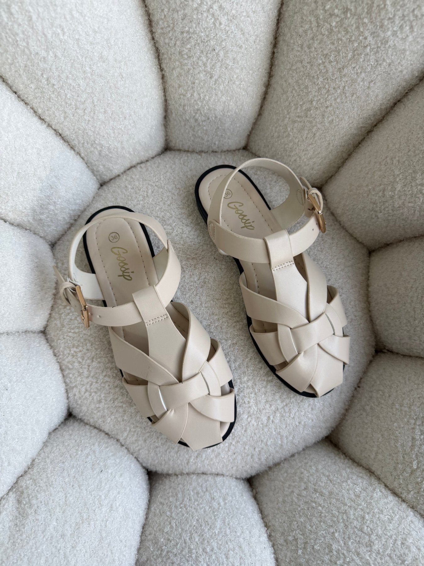 Sandalias Beige 14981 Slingback con Hebilla Flats Casual de mujer Zoé Brand Costa Rica