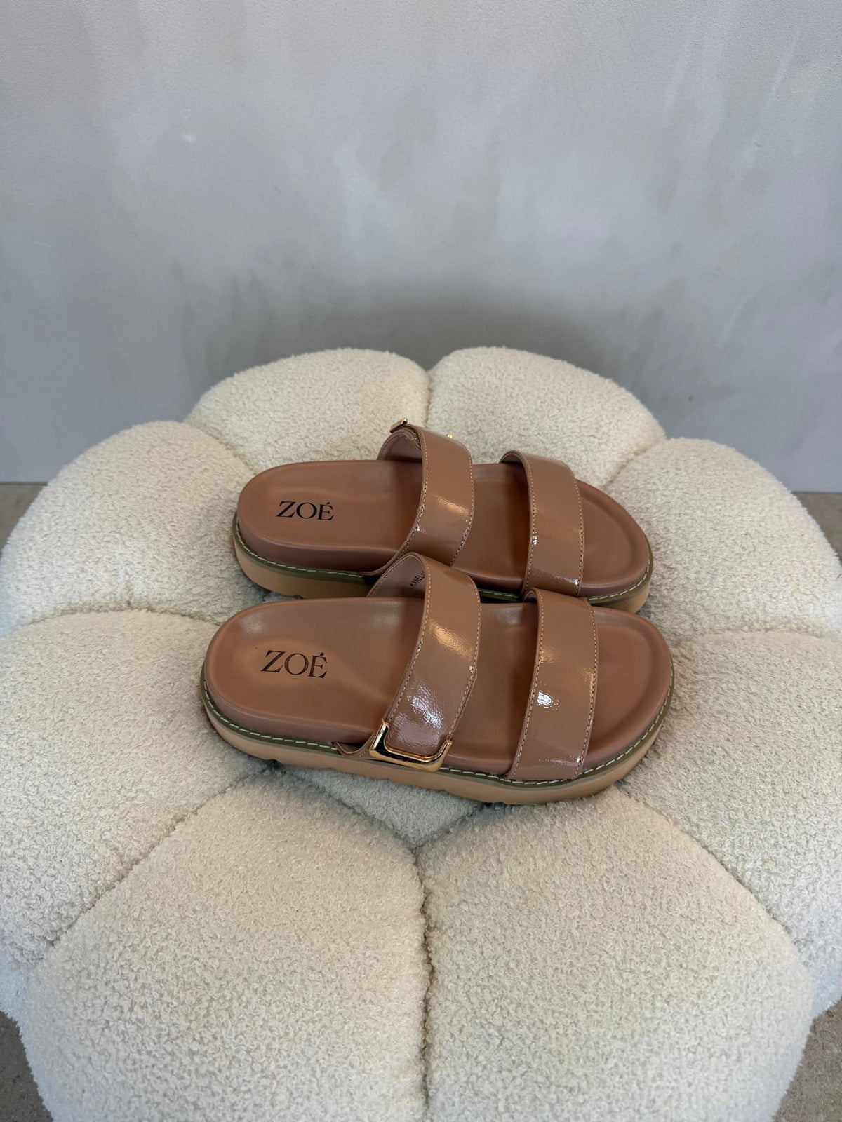 Sandalias Beige 15065 Hebilla Casual de mujer Zoé Brand Costa Rica - ZOÉ BRAND 2026 beige chancletas