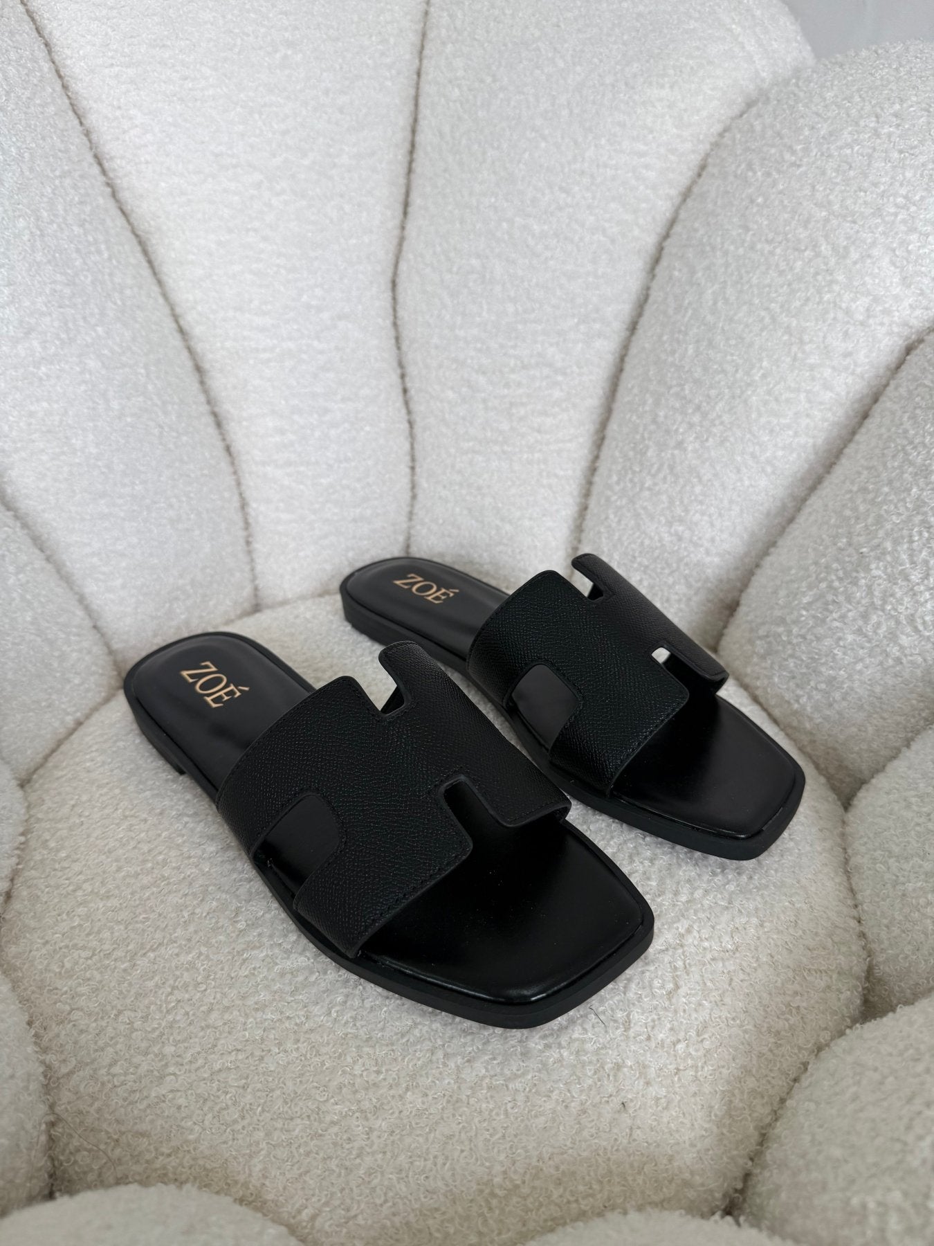 Sandalias Negro Flats 14904 Casual de mujer Zoé Brand Costa Rica - ZOÉ BRAND 2026 BLACK flats