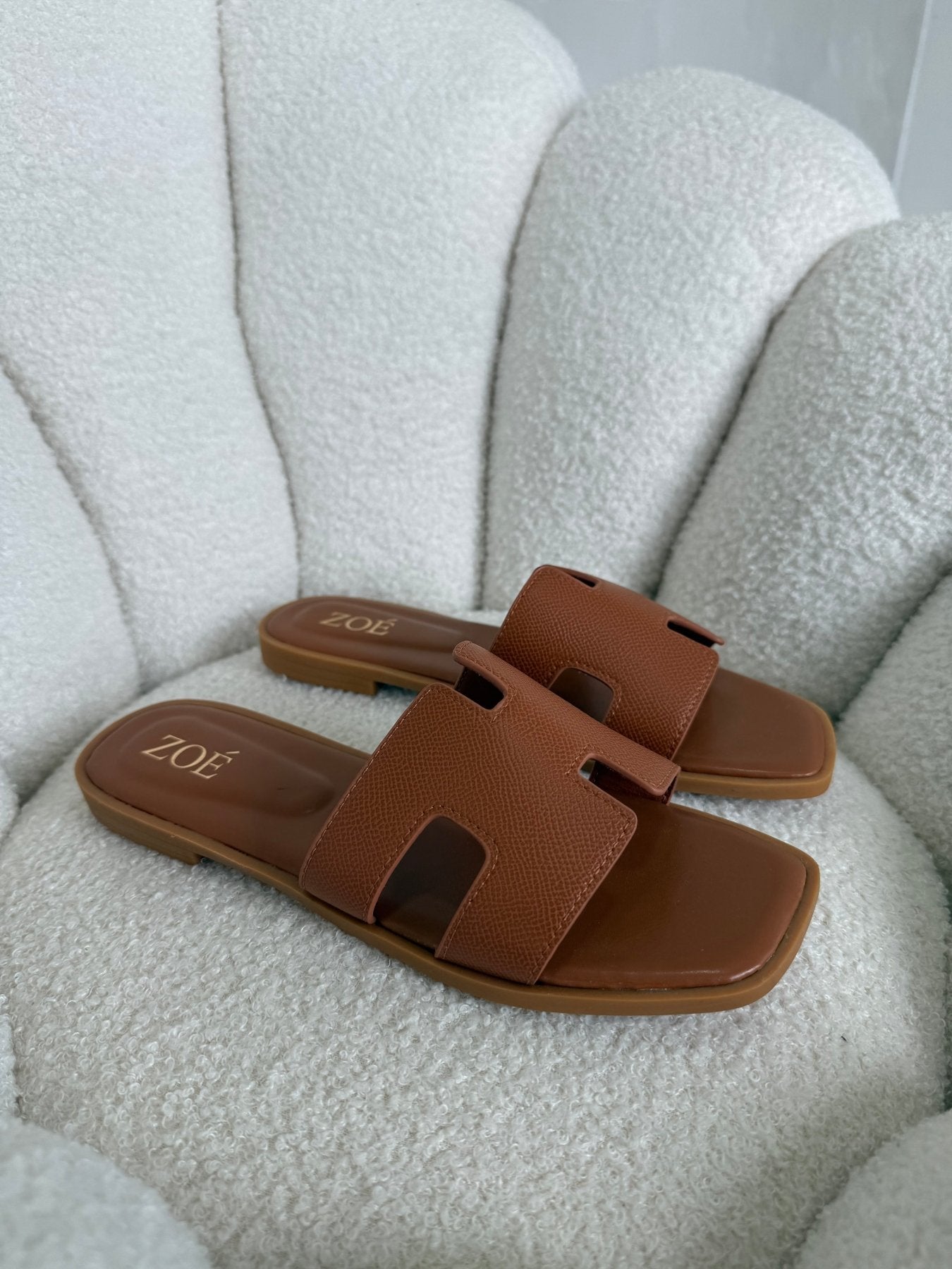 Sandalias Tan Flats 14907 Casual de mujer Zoé Brand Costa Rica - ZOÉ BRAND 2026 disponible-35 disponible-36
