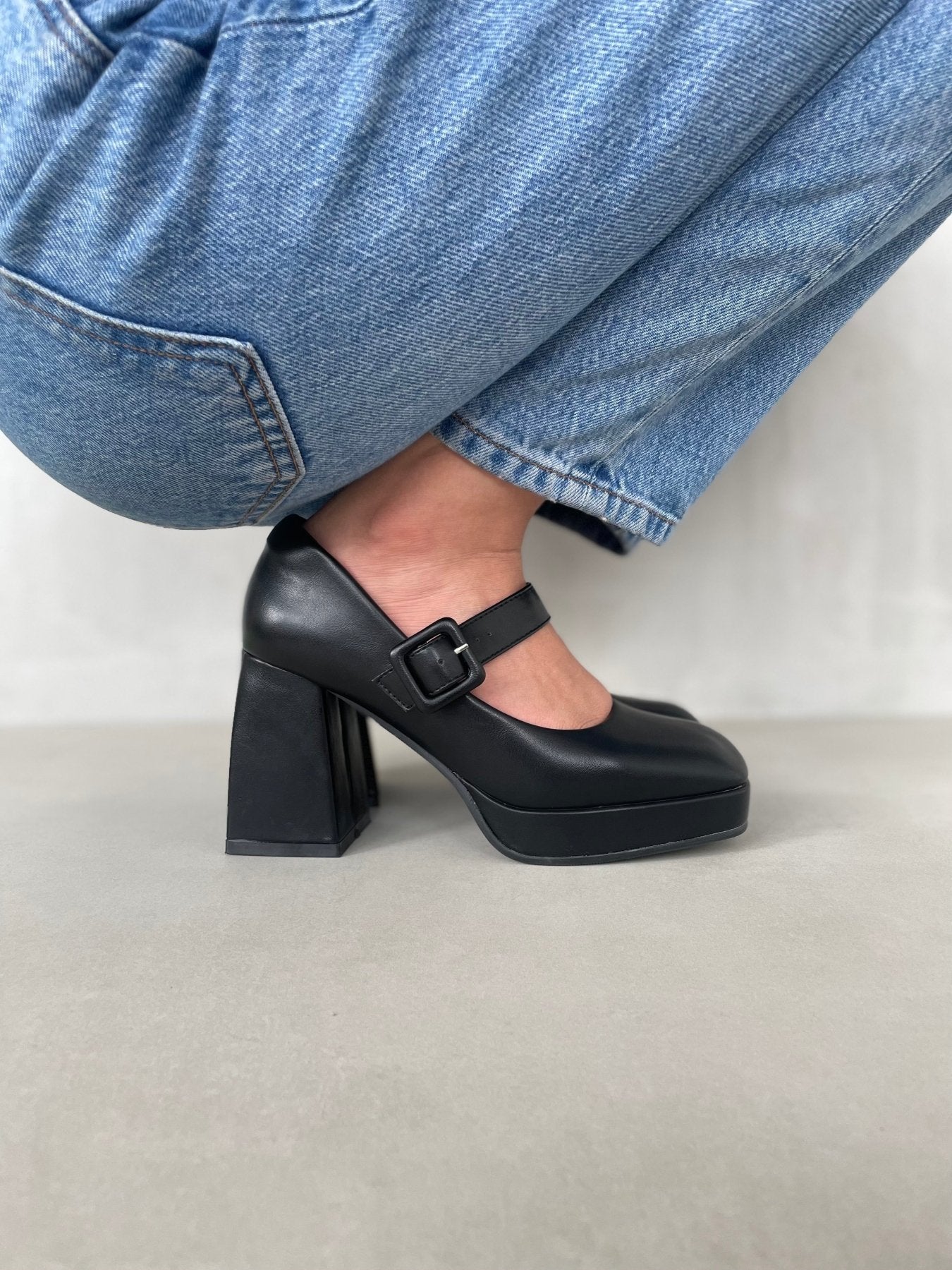 Tacones Negros 13763 Hebilla Mary Jane Casual de mujer Zoé Brand Costa Rica