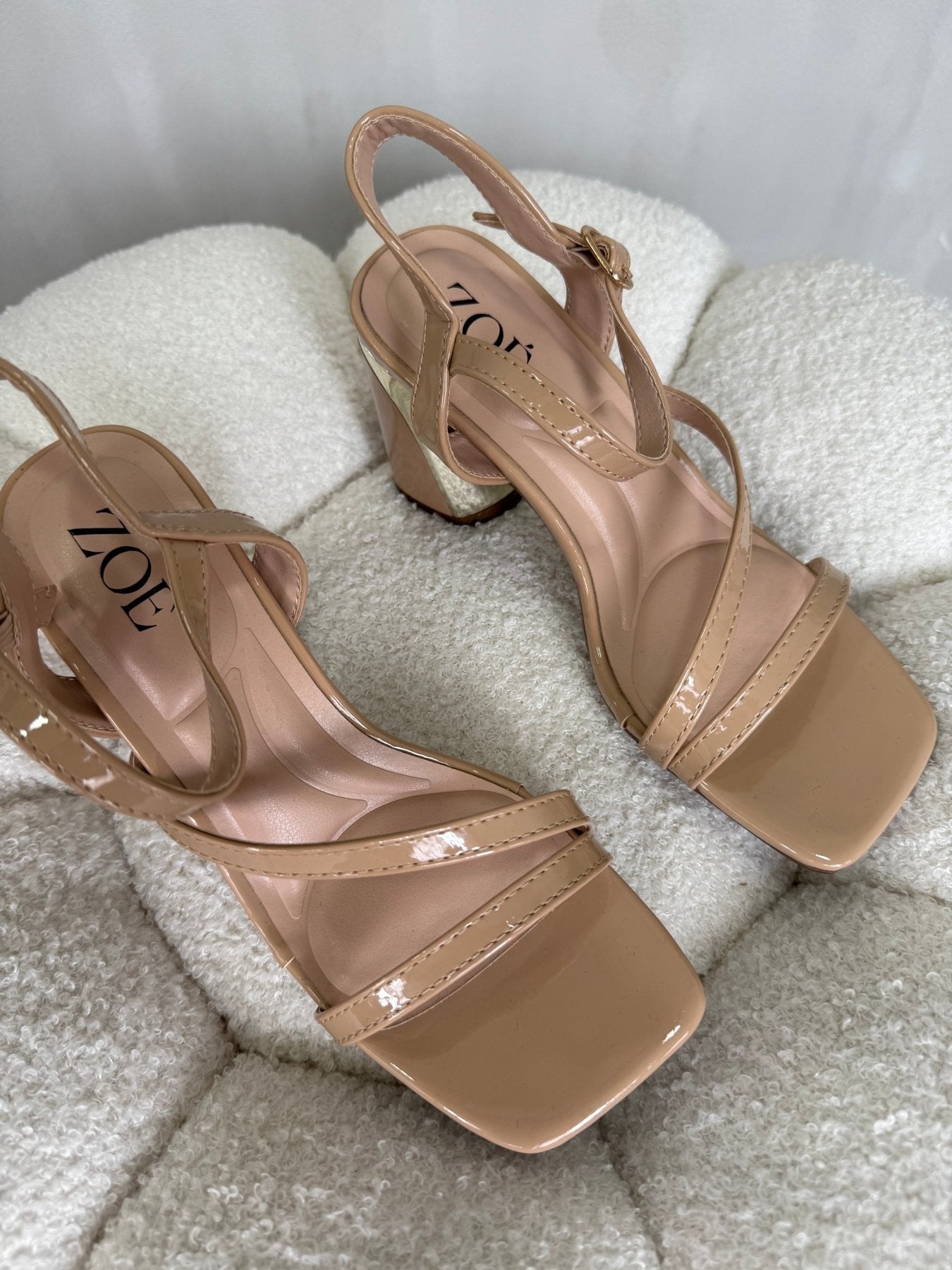 Tacones Nude Charol 14994 Hebilla Ejecutivo de mujer Zoé Brand Costa Rica