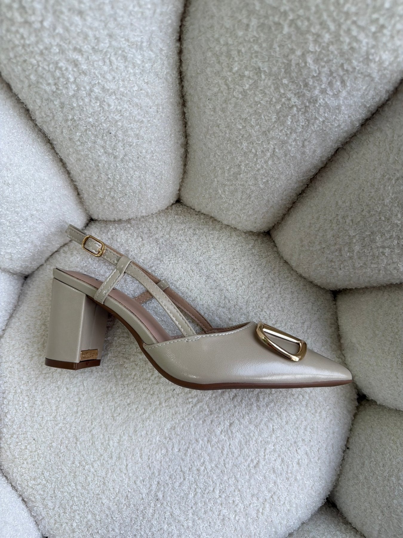 Tacones Beige 14996 Hebilla Slingback Ejecutivo de mujer Zoé Brand Costa Rica