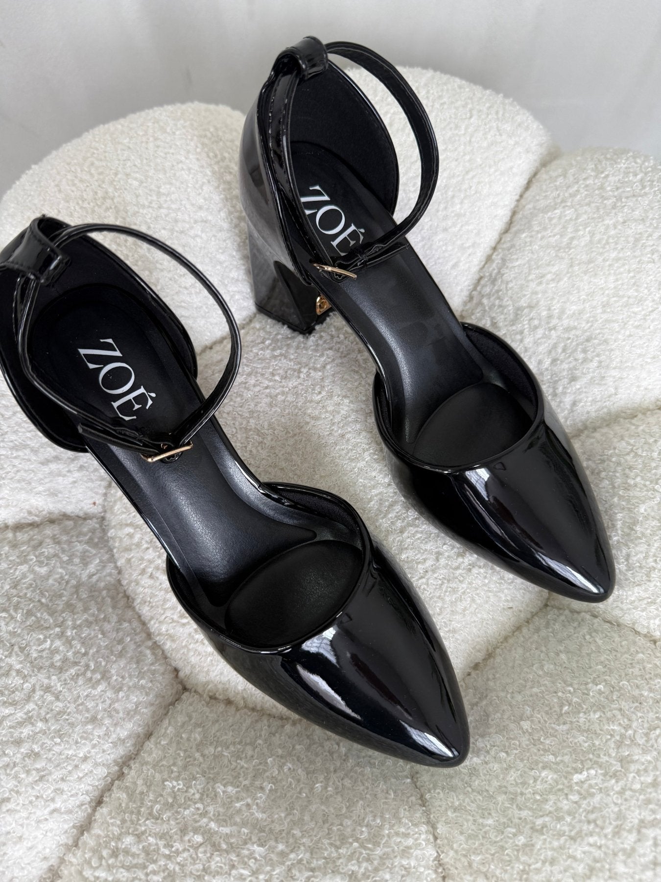 Tacones Negro Charol 15017 Hebilla Ejecutivo Zoé Brand Costa Rica