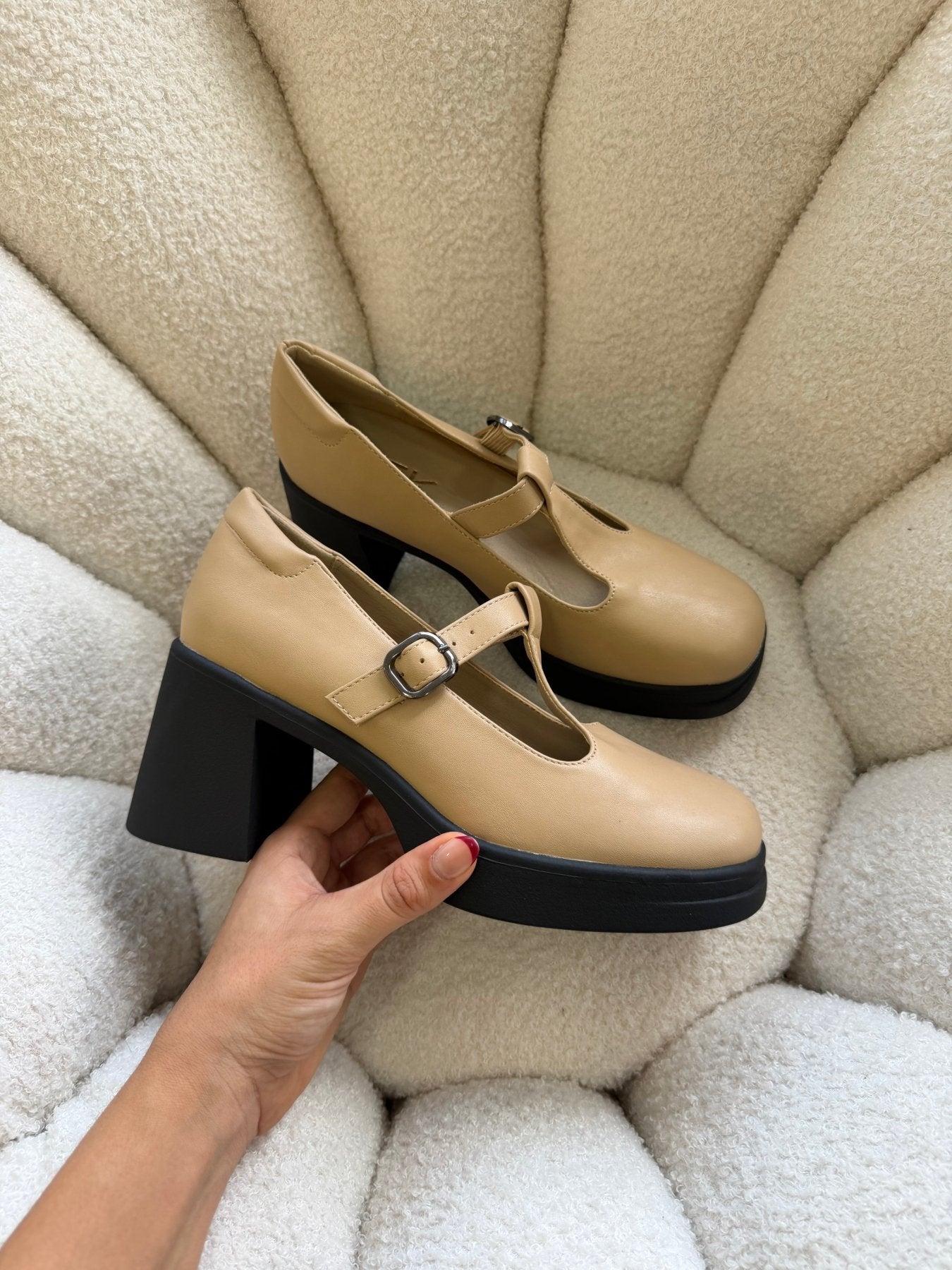 Tacones Beige Plataforma 14513 Mary Jane Hebilla Ejecutivo de mujer Zoé Brand Costa Rica - ZOÉ BRAND 2025 bailarinas clásico