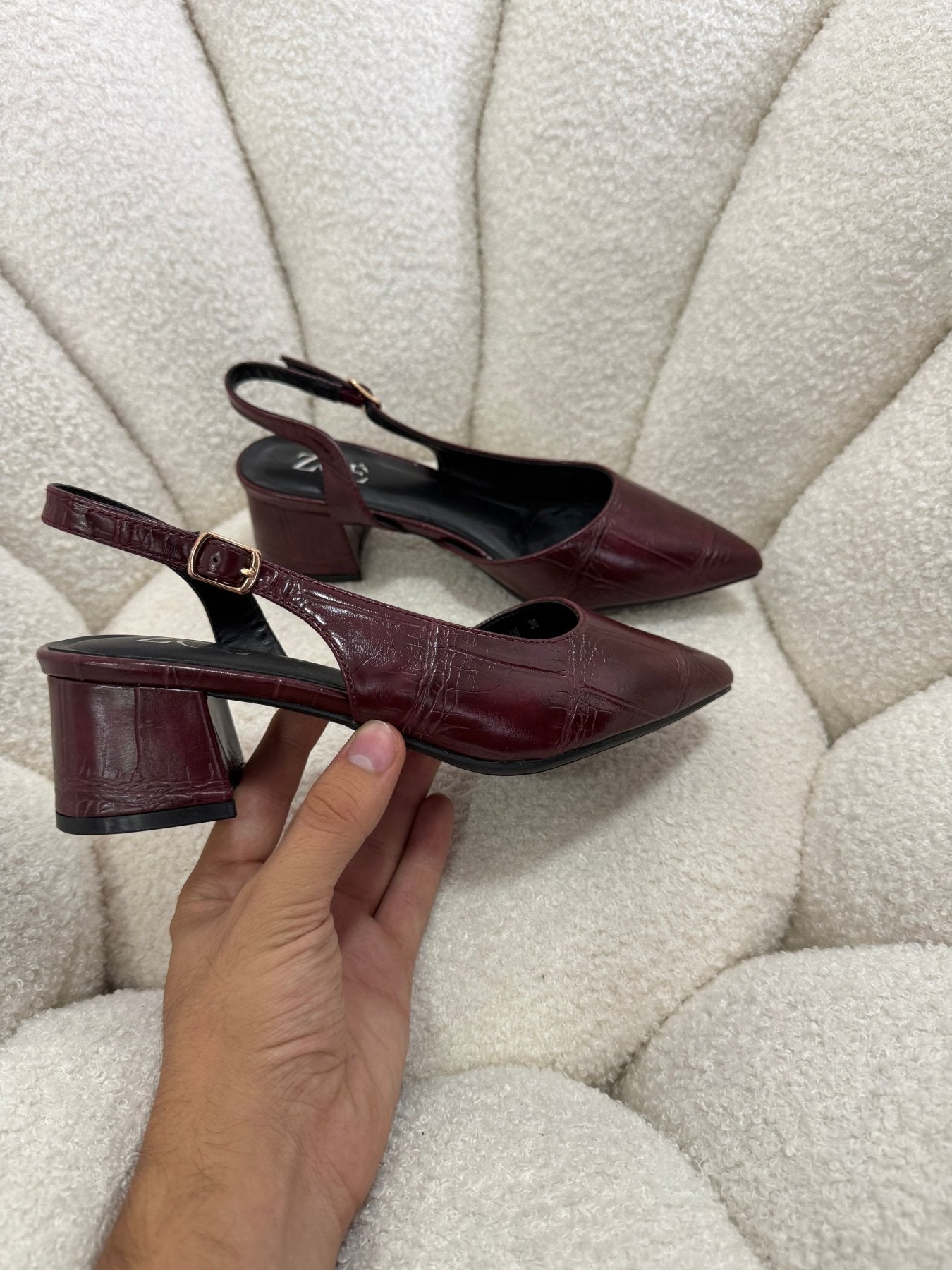 Tacones Burdeos 15008 Hebilla Slingback Animal Print Ejecutivo Zoé Brand Costa Rica - ZOÉ BRAND 2026 burgundy ejecutivo
