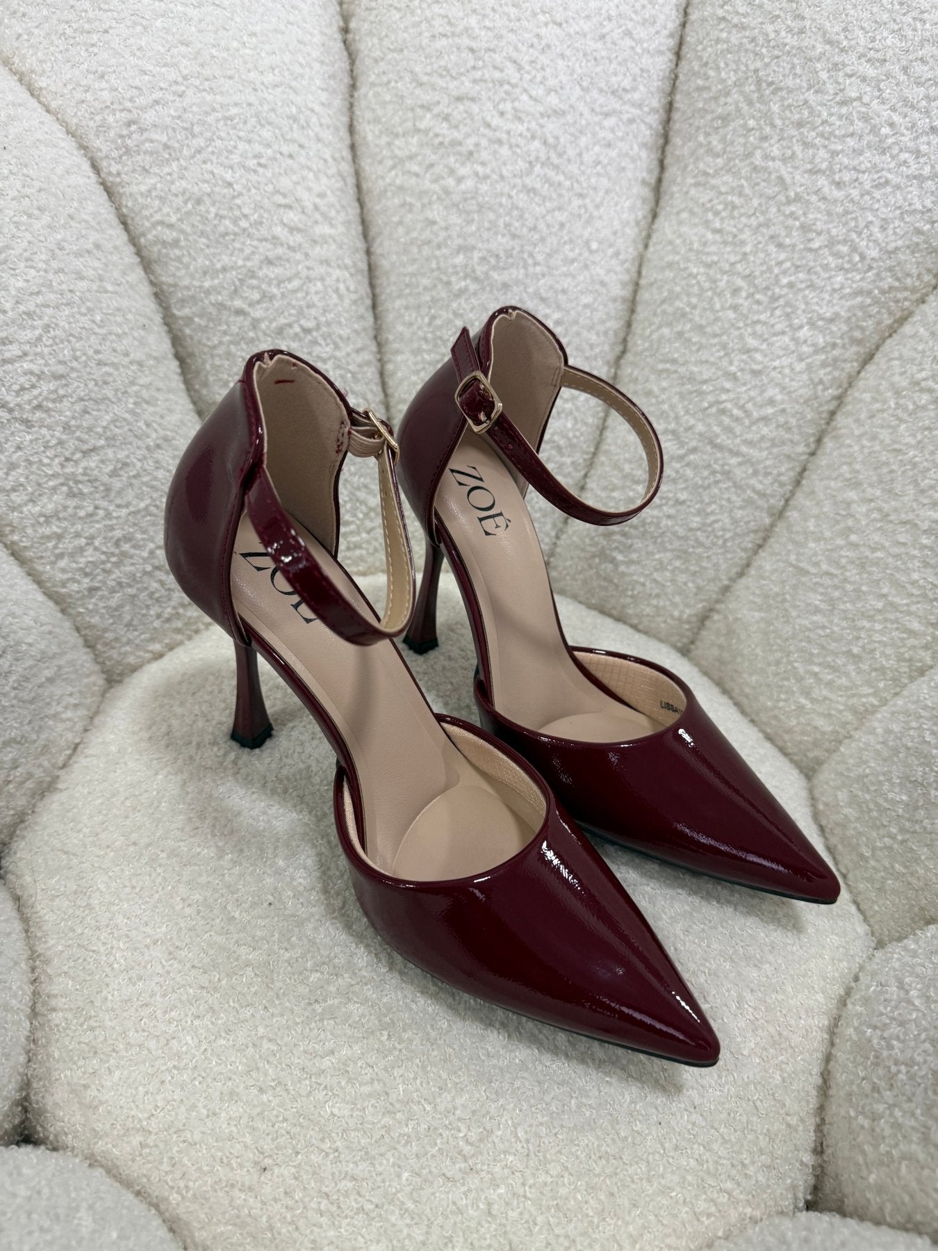 Tacones Burdeos Charol 15014 Hebilla Stiletos Ejecutivo Zoé Brand Costa Rica - ZOÉ BRAND 2026 burgundy disponible-35