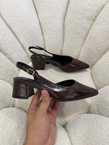 Tacones Café 15009 Hebilla Slingback Animal Print Ejecutivo Zoé Brand Costa Rica - ZOÉ BRAND 2026 ejecutivo MOCCA