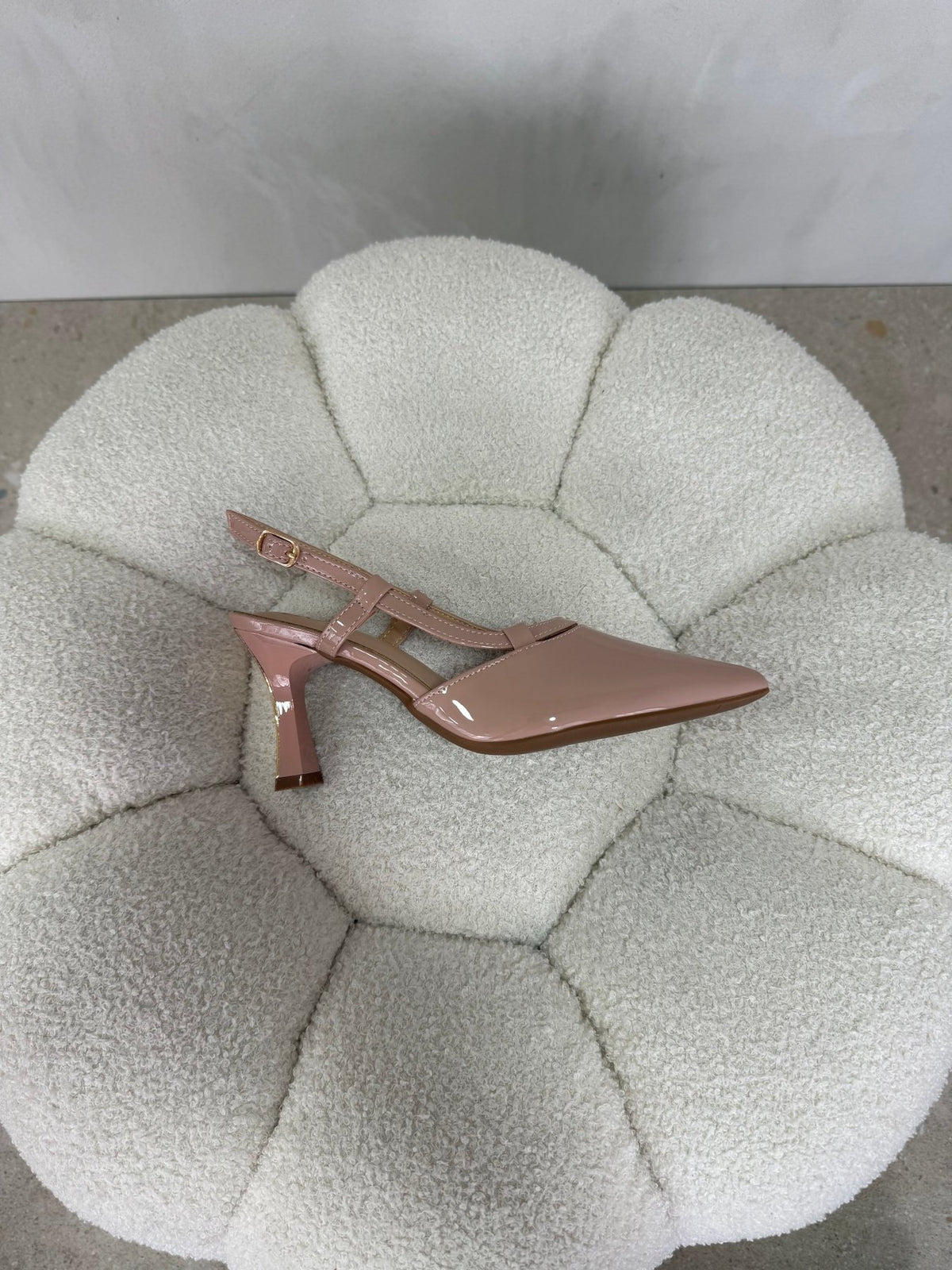 Tacones Nude 15099 Punta Fina Slingback de mujer Costa Rica - ZOÉ BRAND 2026 charol clásico
