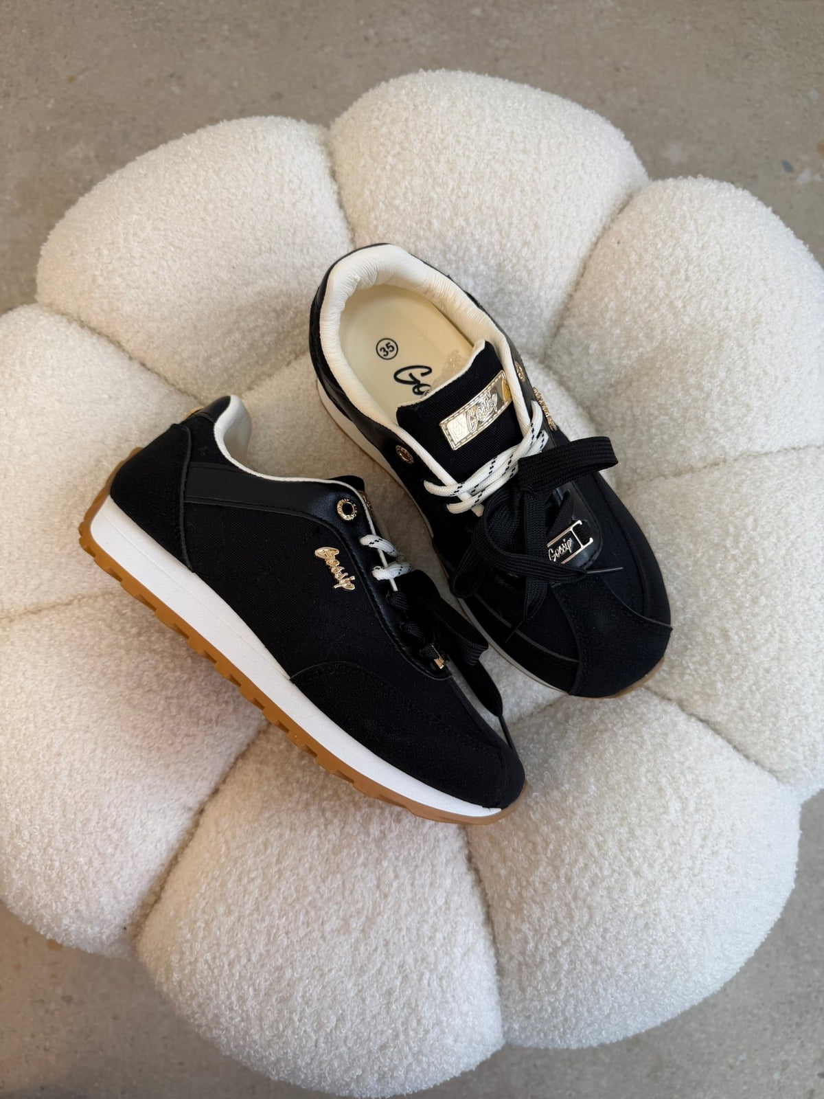 Tenis Negro Gamuza 14814 De cordones Casual de mujer Zoé Brand Costa Rica