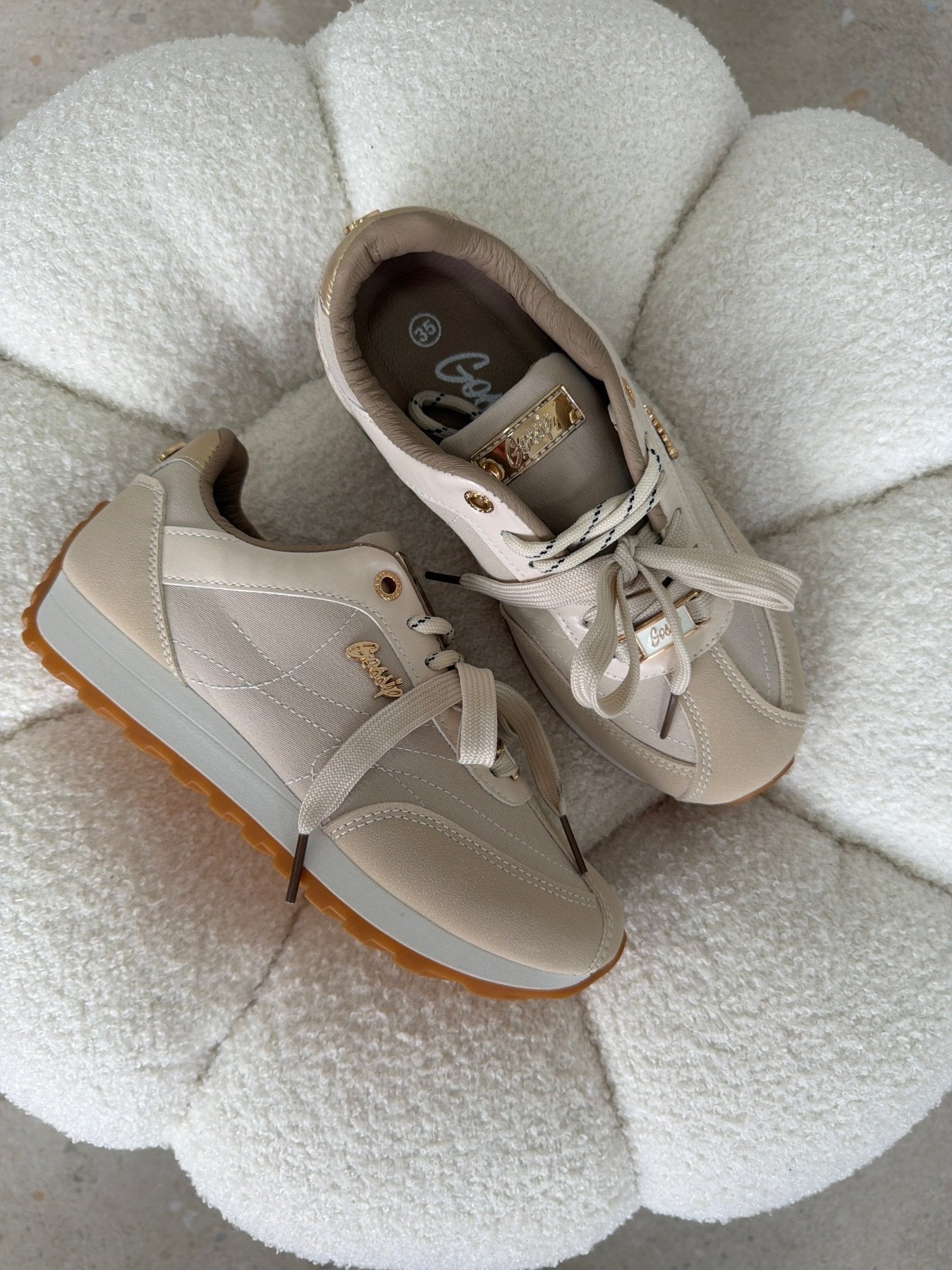 Tenis Beige Gamuza Plataforma 14815 De cordones Casual de mujer Zoé Brand Costa Rica