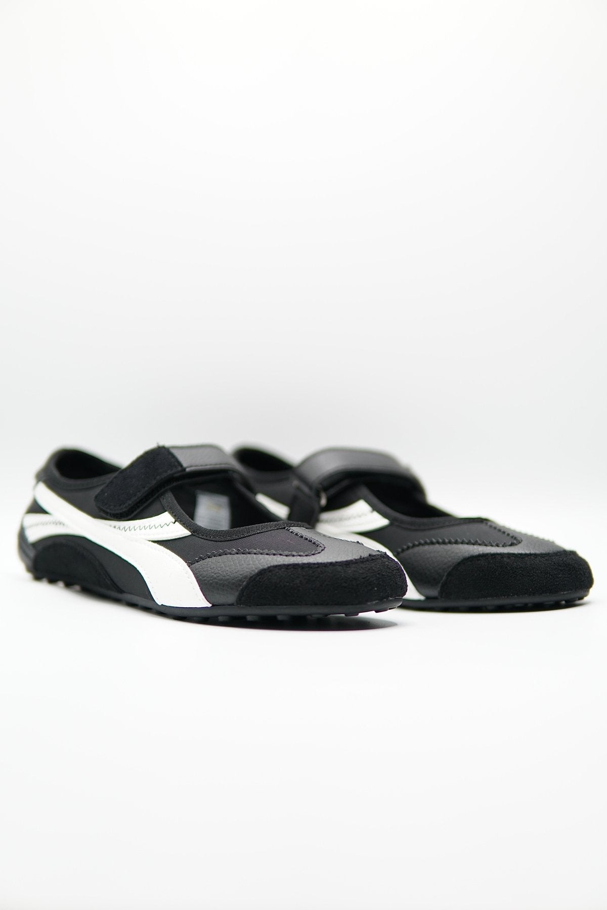 Tenis Negro Blanco Gamuza 14817 Velcro Mary Jane Casual de mujer Zoé Brand Costa Rica