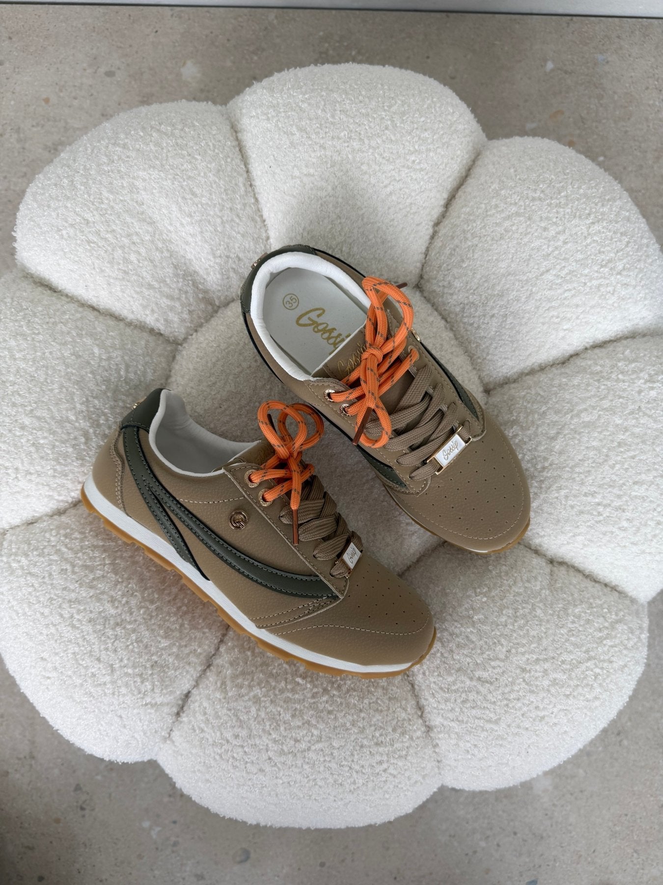 Tenis Oliva 14840 De cordones Casual de mujer Zoé Brand Costa Rica