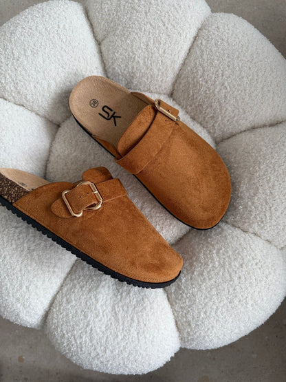 Zuecos Tan Gamuza 14859 Hebilla Casual de mujer Zoé Brand Costa Rica