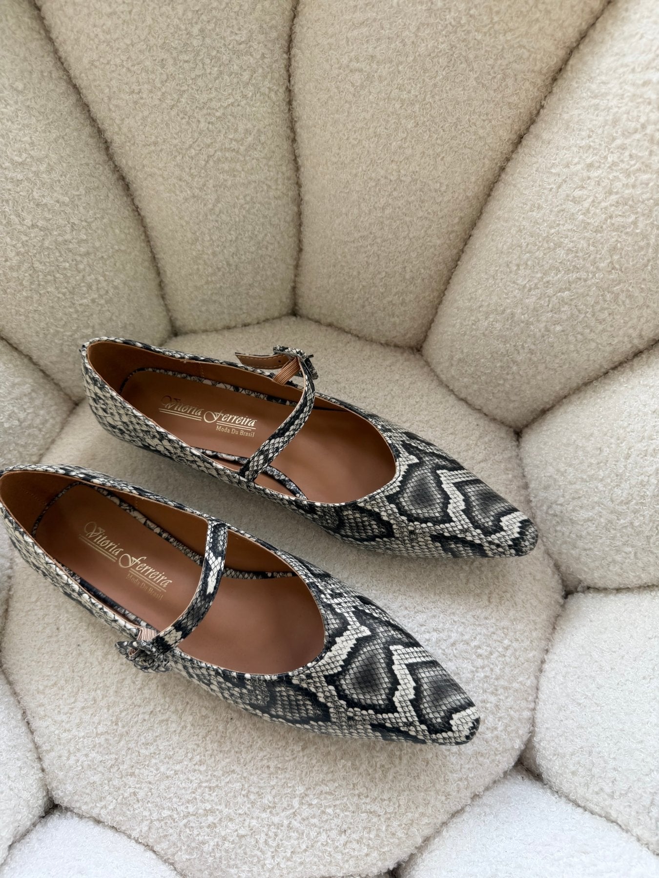 Zuecos Gris Animal Print 2063 Mary Jane Hebilla Casual de mujer Zoé Brand Costa Rica - ZOÉ BRAND 2025 animal print bailarinas